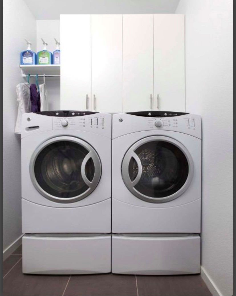 Abbotsford Laundry washer and dryer